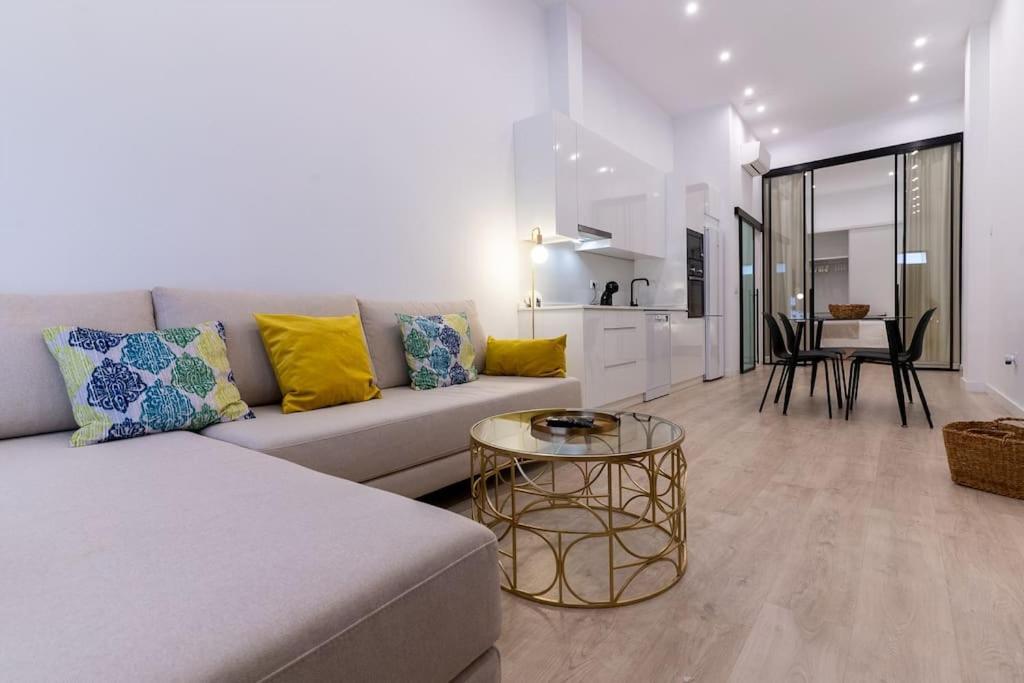 Apartamento Nuevo En El Centro De Ельче Екстер'єр фото