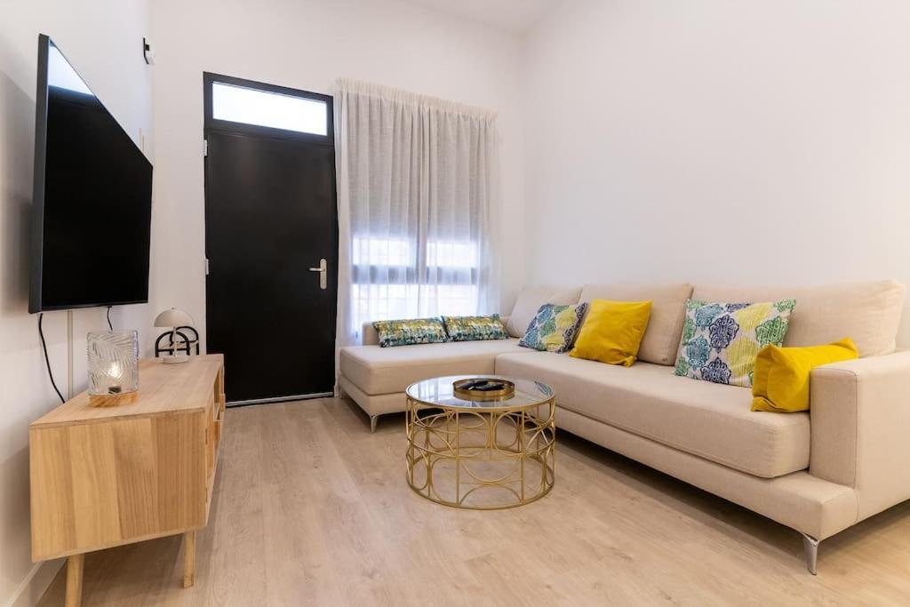 Apartamento Nuevo En El Centro De Ельче Екстер'єр фото